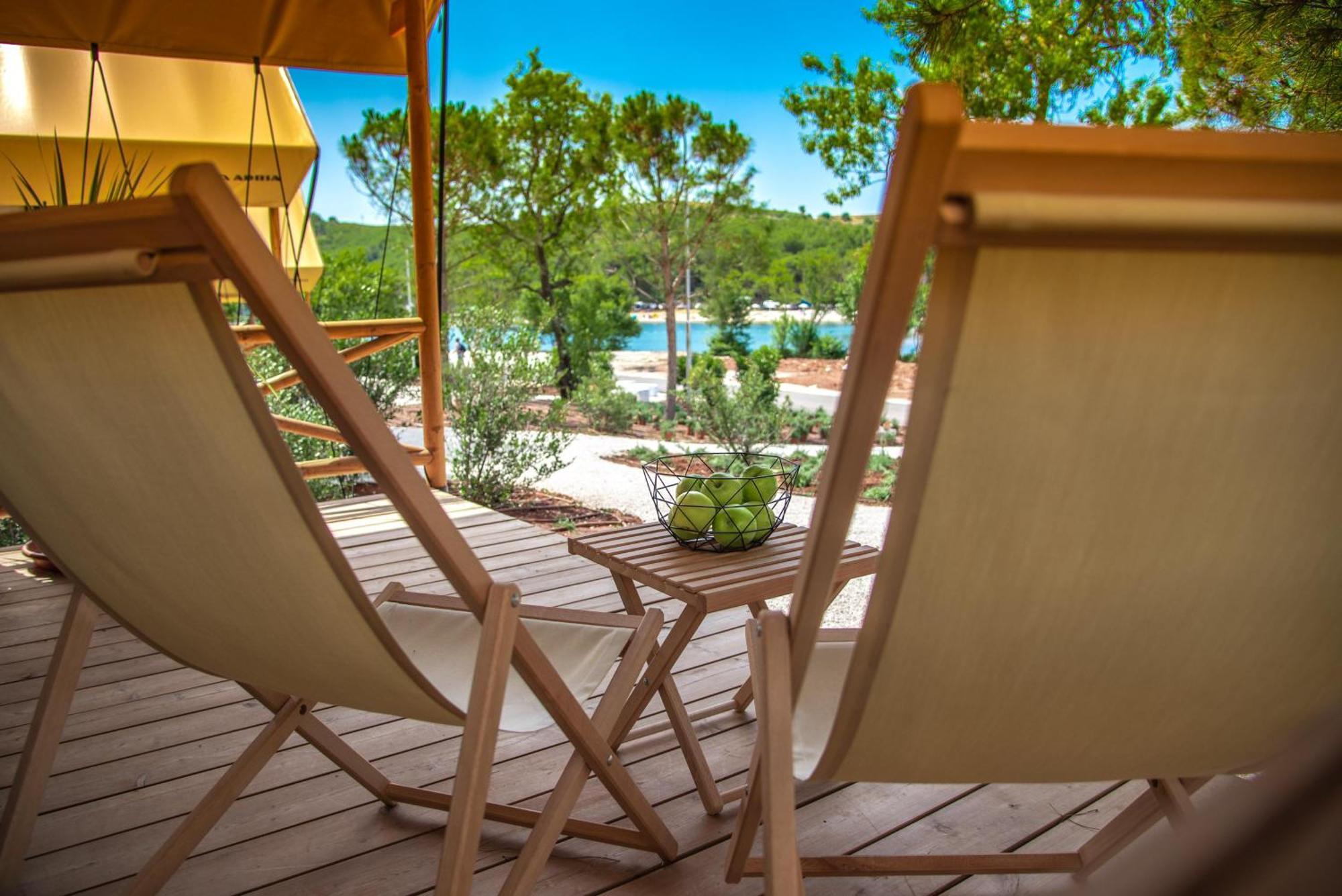 Hotel Arena One 99 Glamping Pomer Zewnętrze zdjęcie
