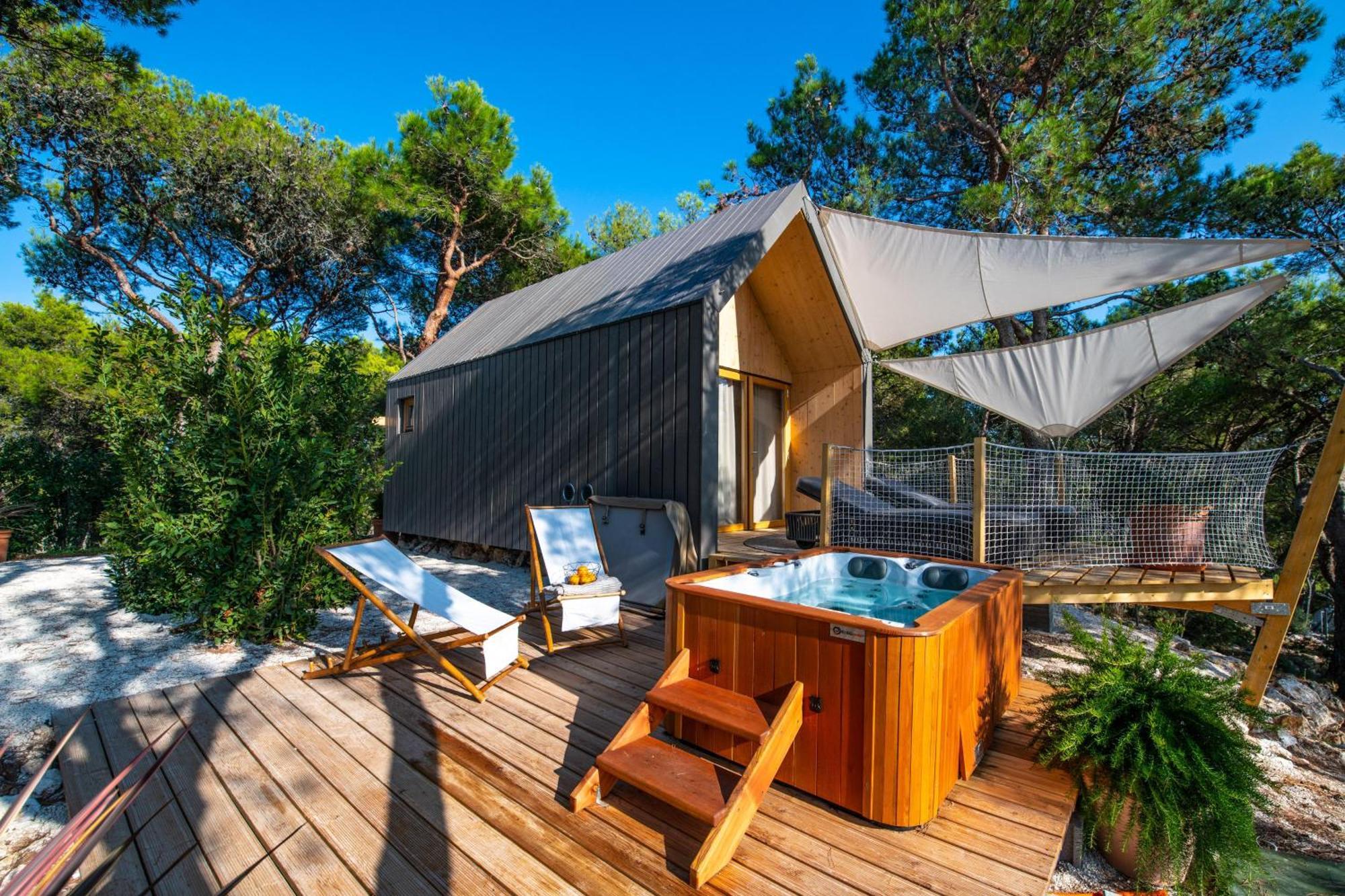 Hotel Arena One 99 Glamping Pomer Zewnętrze zdjęcie