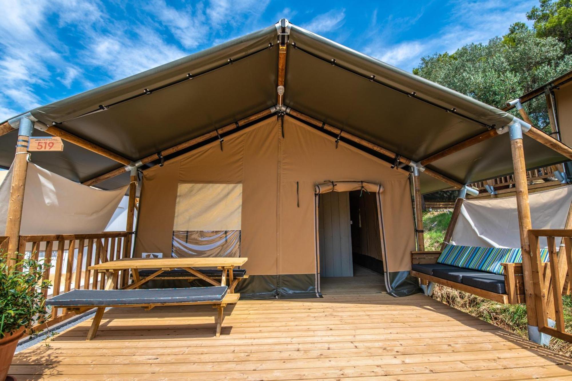 Hotel Arena One 99 Glamping Pomer Zewnętrze zdjęcie