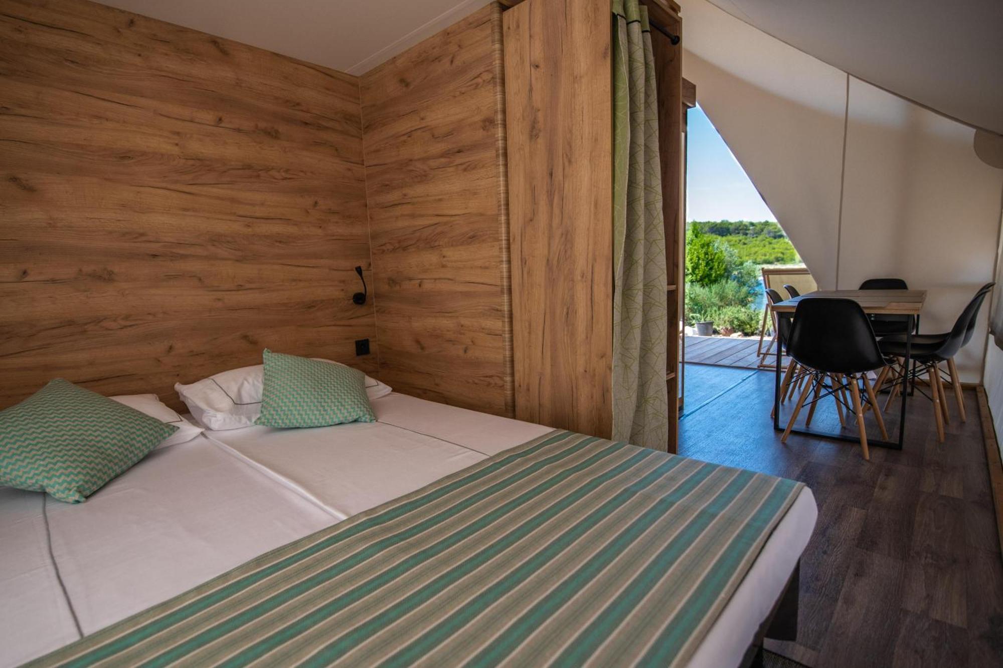 Hotel Arena One 99 Glamping Pomer Zewnętrze zdjęcie