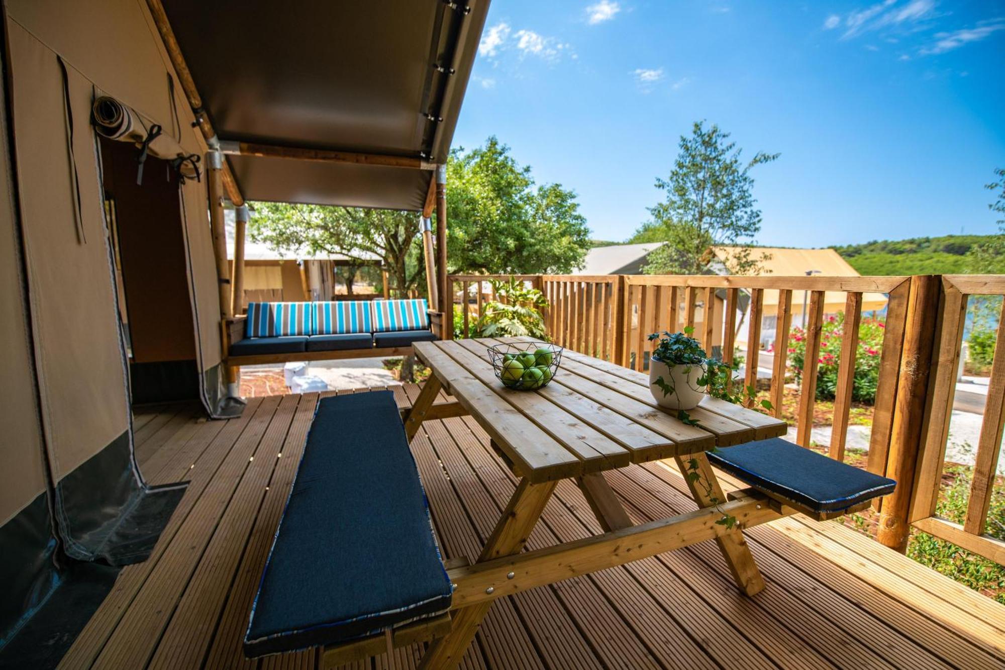 Hotel Arena One 99 Glamping Pomer Zewnętrze zdjęcie