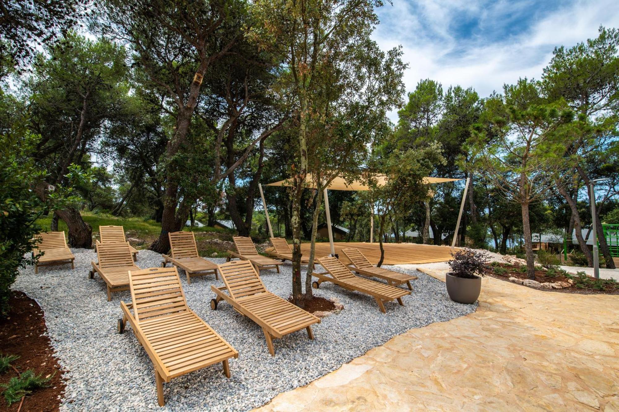 Hotel Arena One 99 Glamping Pomer Zewnętrze zdjęcie