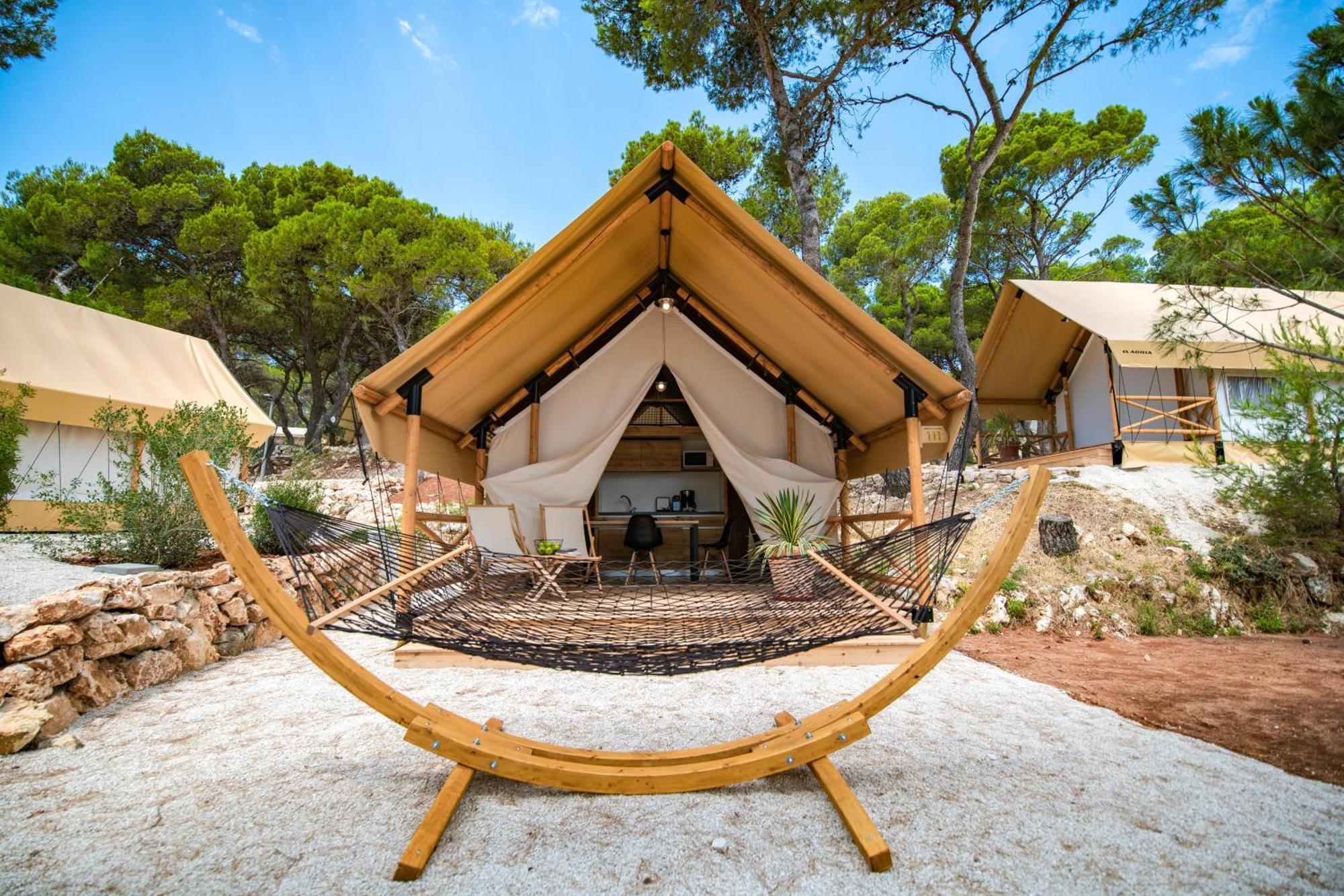 Hotel Arena One 99 Glamping Pomer Zewnętrze zdjęcie